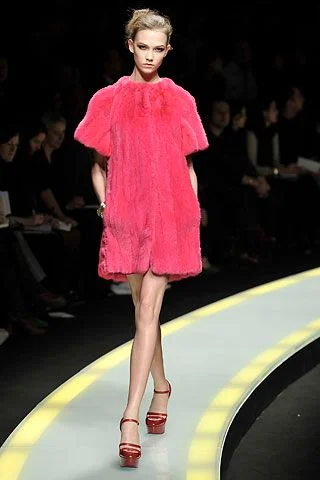 Look 16